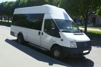 Перевозка людей на автобусе Паз