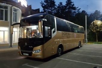 Перевозка людей на автобусе Volvo B10M