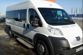 Микроавтобус Toyota Hiace 2012 u Ноябрьск